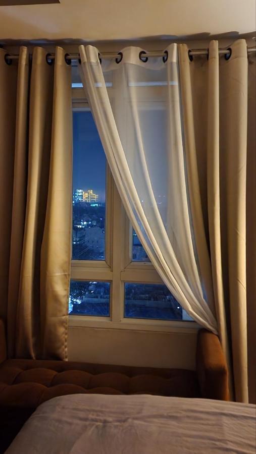 Alps At 150 Newport Blvd Condominum Near T3 Pasay Ngoại thất bức ảnh