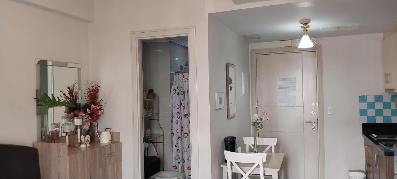 Alps At 150 Newport Blvd Condominum Near T3 Pasay Ngoại thất bức ảnh