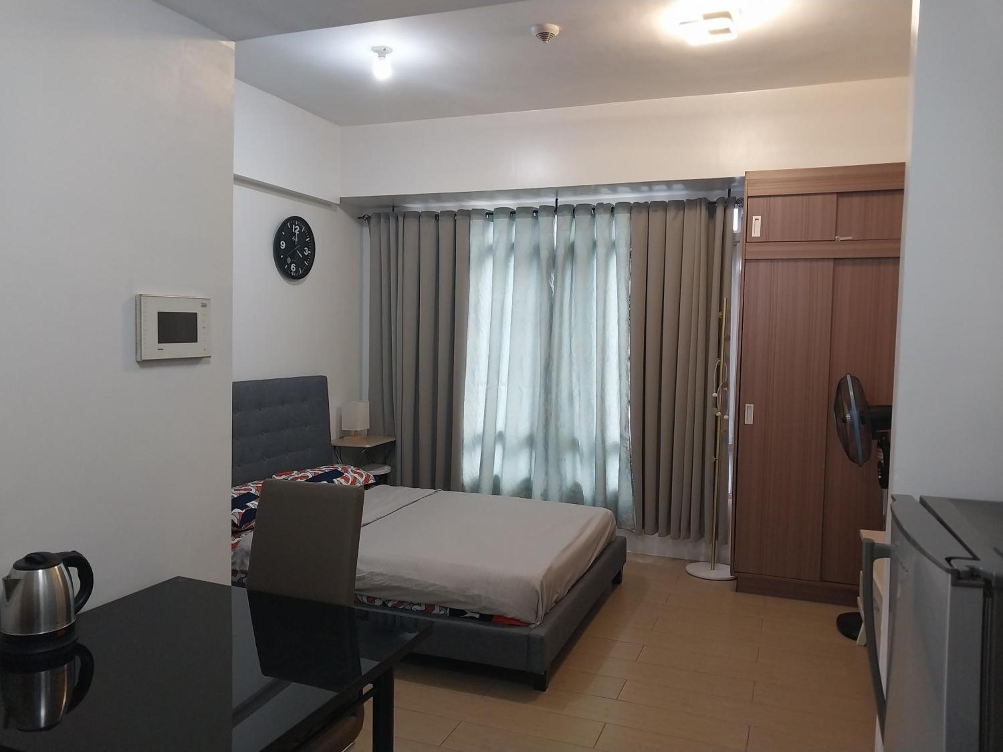 Alps At 150 Newport Blvd Condominum Near T3 Pasay Ngoại thất bức ảnh